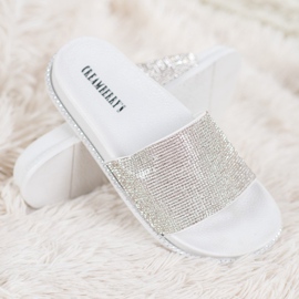 Creamberry'S White Slippers With Crystals 1