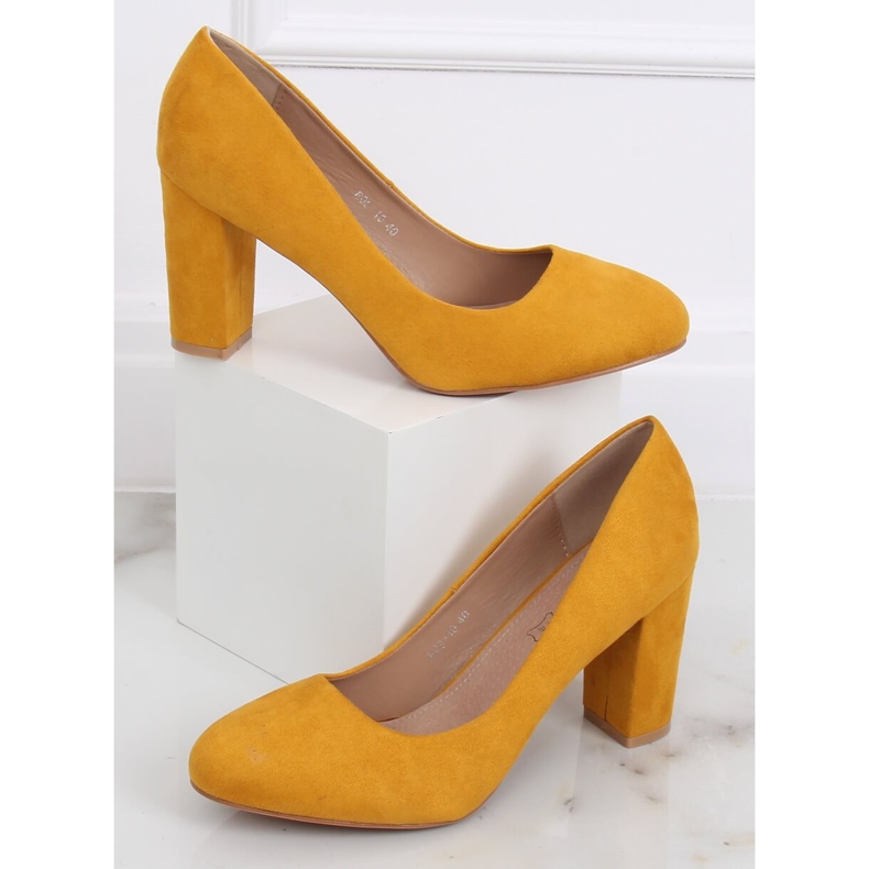 Pumps on the post honey E08-10 Yellow 2