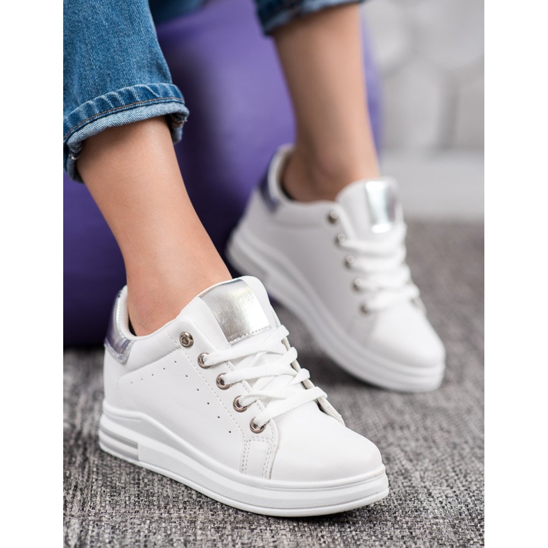 SHELOVET Sports shoes on a wedge white 1