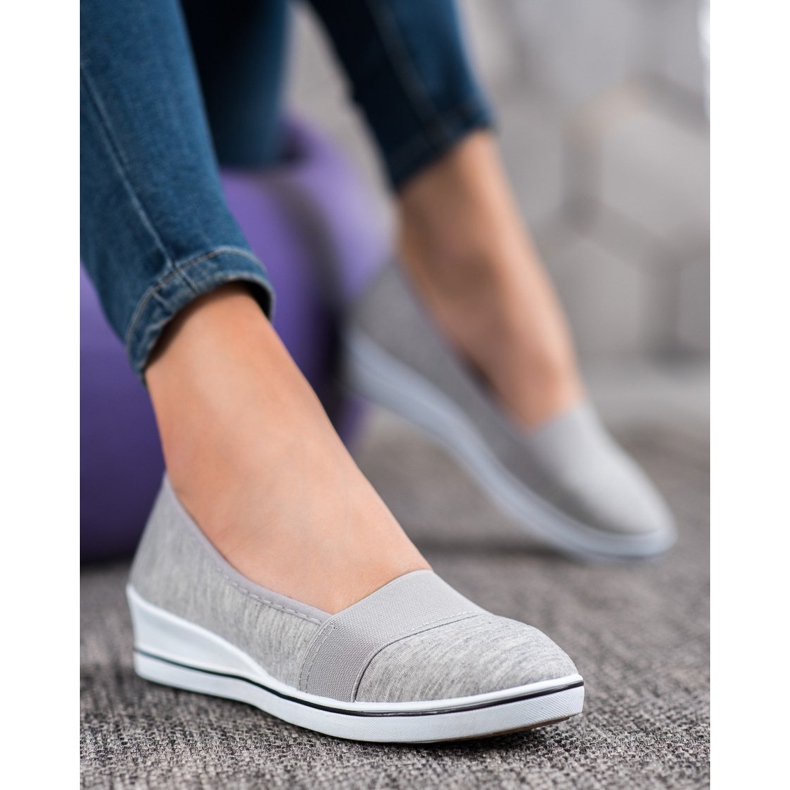 Renda Gray Slipons On Wedge grey 2
