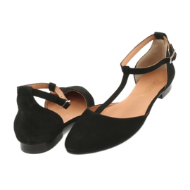 Women's black sandals with a heel and closed toes Angello 2236 3