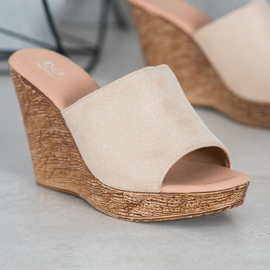 Small Swan Light Suede Slippers brown 1