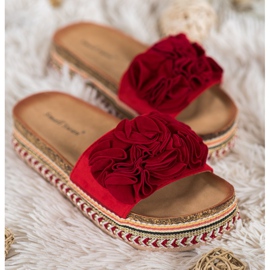 Small Swan Suede Slippers With Ornaments red 1