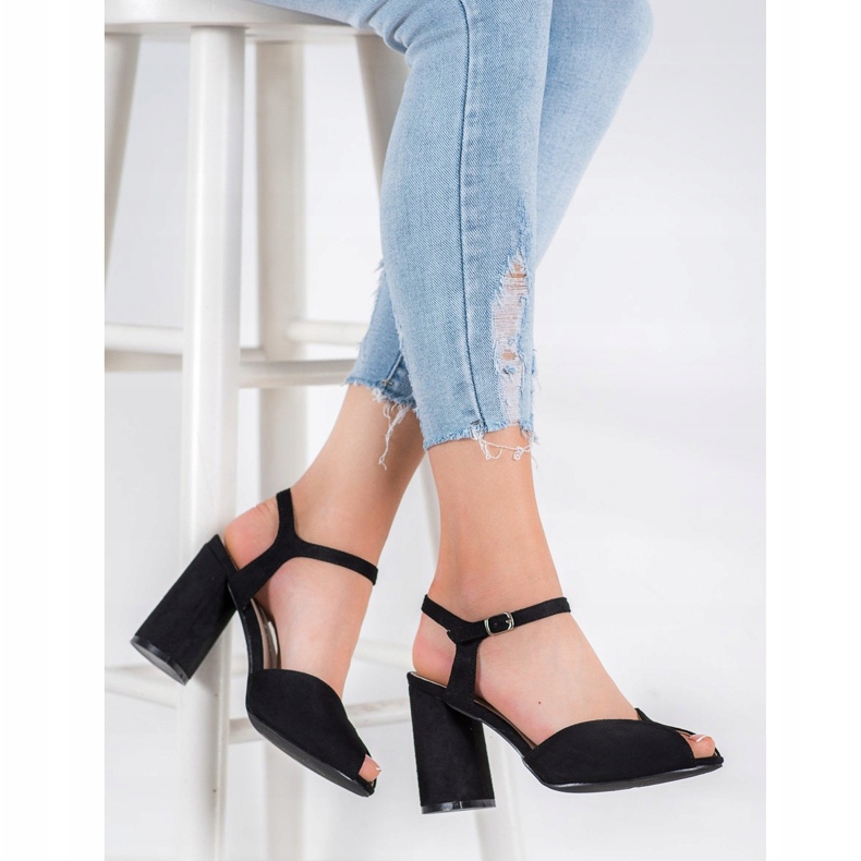 Filippo Black Sandals On A Bar 1