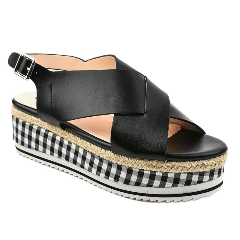 Black sandals on the 1507-1 platform 1