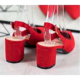 Seastar Pumps With A Discovered Heel 1