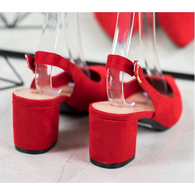 Seastar Pumps With A Discovered Heel 1