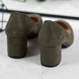 Fama Suede Pumps On A Pillar green 1