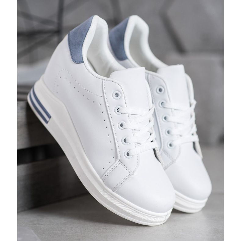 SHELOVET Sports shoes on a wedge white 1
