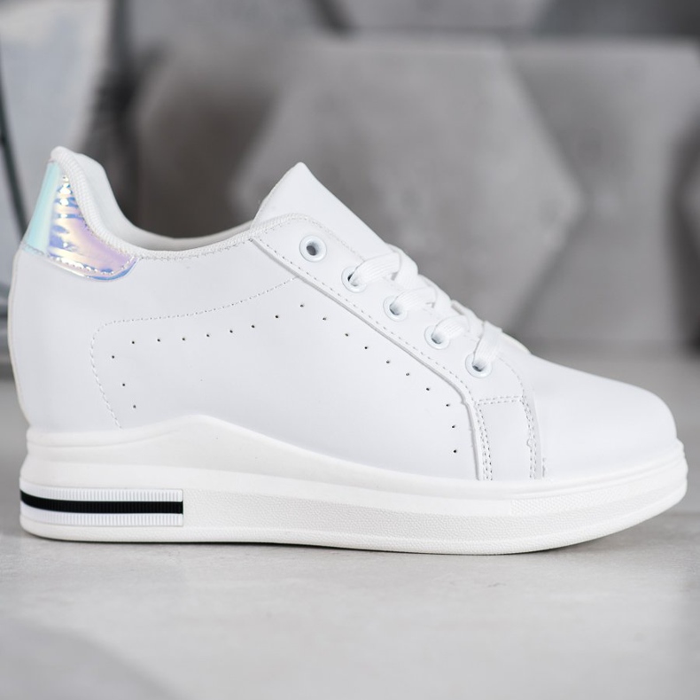 SHELOVET Sports shoes on a wedge white 2