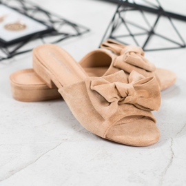 SHELOVET Beige flip-flops on a flat heel 1