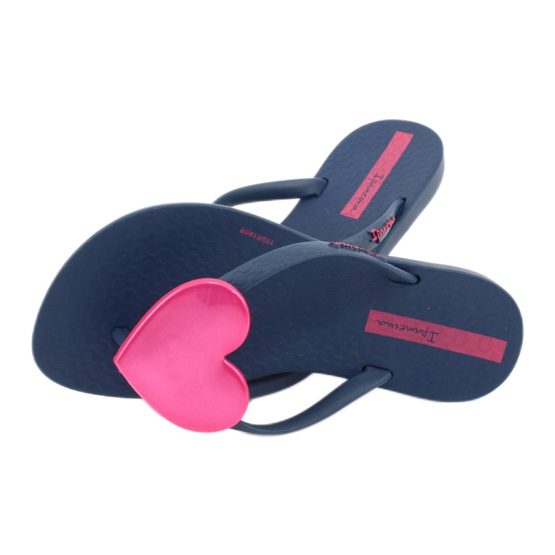 Girls' navy blue flip -flops with a pink heart of ipanema 4 Girls' navy blue flip -flops with a pink heart of ipanema 4