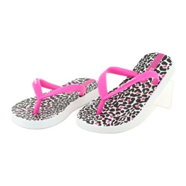 Ipanema 82777 leopard print flip-flops white black pink 2