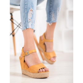 Clowse Yellow Sandals On A High Heel 2