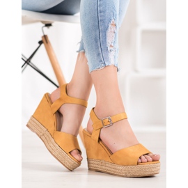 Clowse Yellow Sandals On A High Heel 1