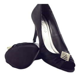 Pumps with silver decoration McArthur 05-bk black 4