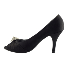 Pumps with silver decoration McArthur 05-bk black 3