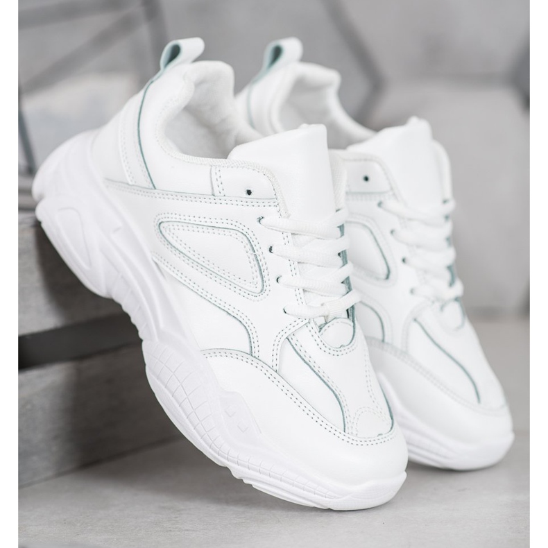Classic White MCKEYLOR Sneakers 2