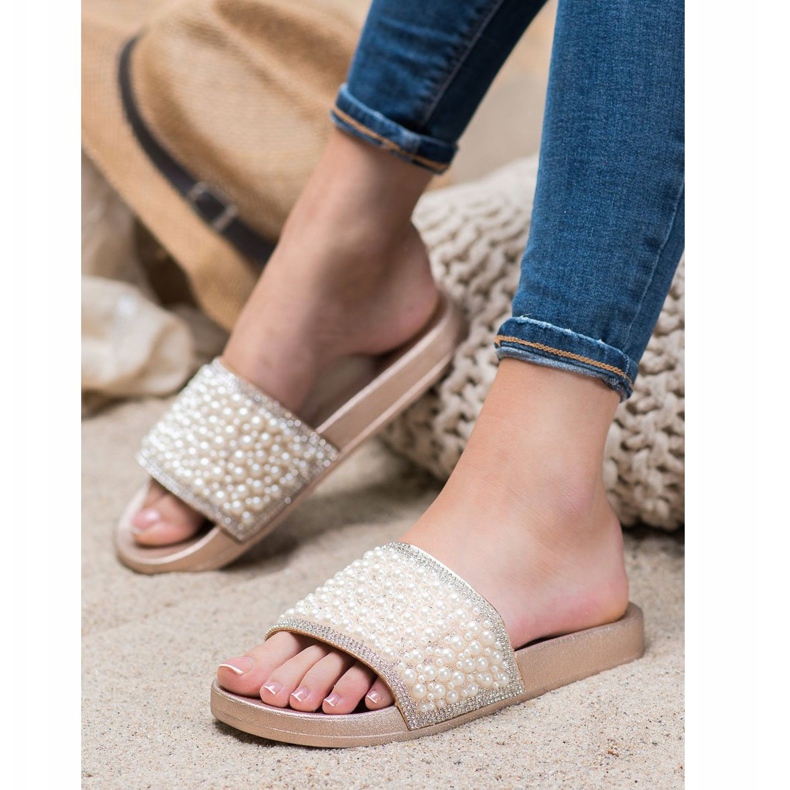 Seastar Elegant Slippers With Pearls golden 1