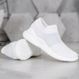 MCKEYLOR Sports Slipons white 2