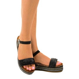 Black sandals on the platform 499-38 white 1