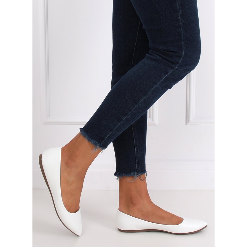 Ballerinas almond white toes CD52P White 1 Ballerinas almond white toes CD52P White 1