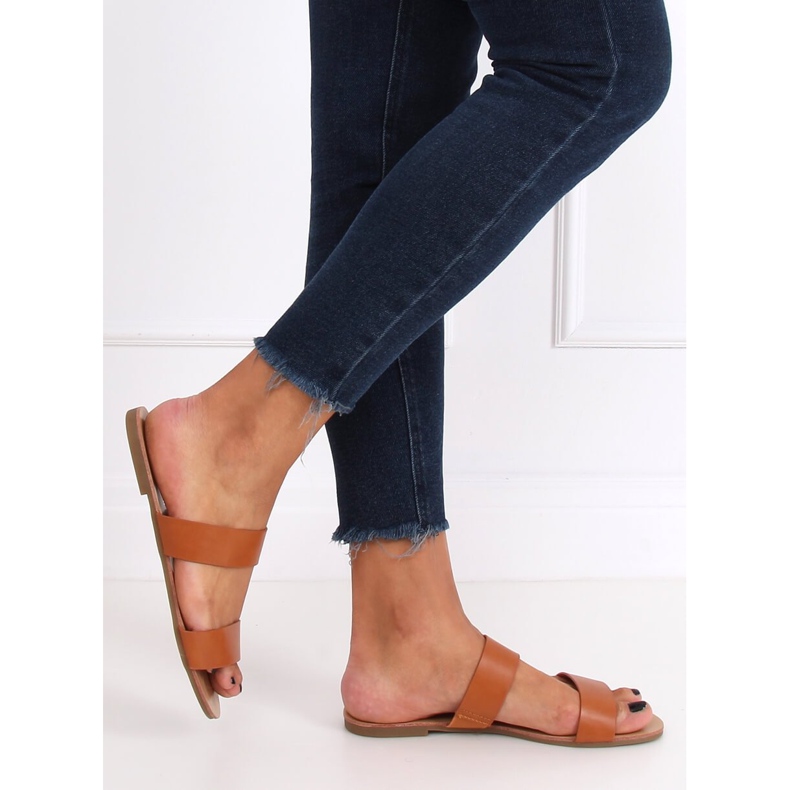 Simple camel slippers S060074 Camel brown 1