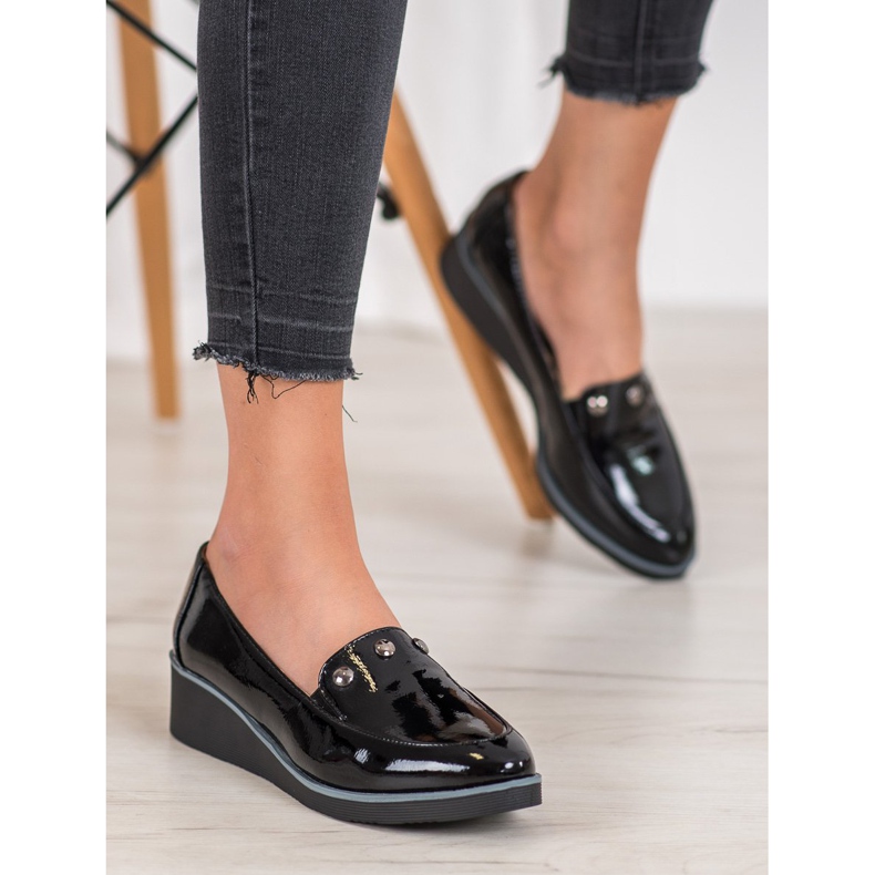 Vinceza Lacquered Wedge Pumps black 1