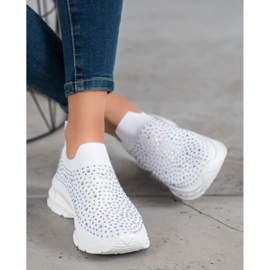 Renda White Sneakers With Crystals 1