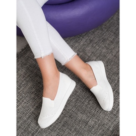 Via Giulia  Slipons On The Platform white 1