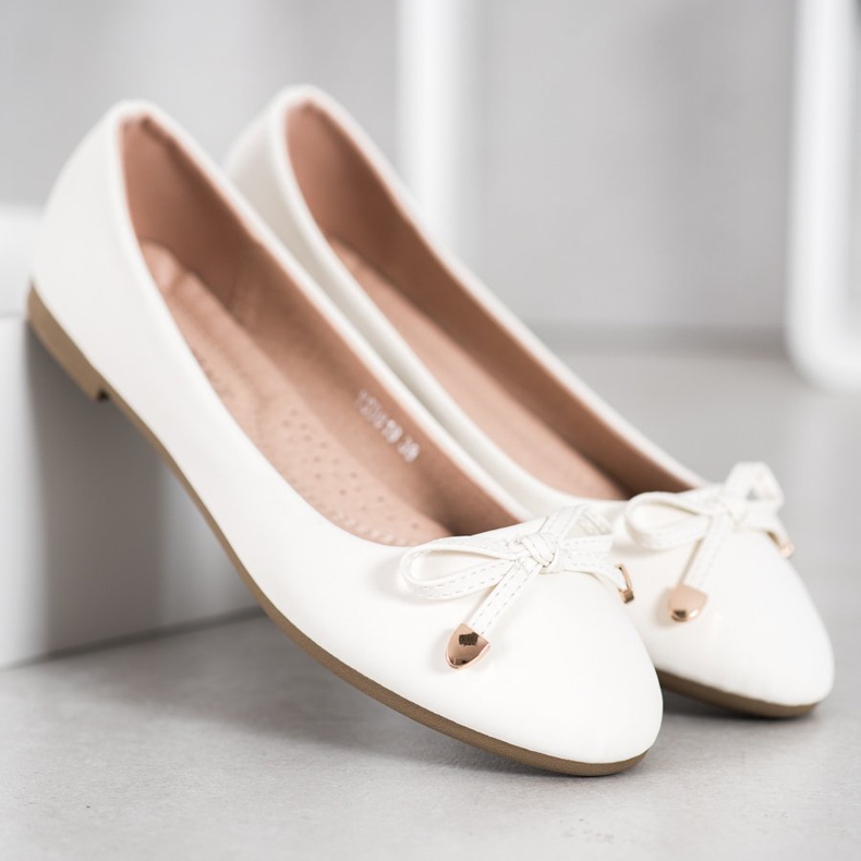 Diamantique Classic white ballerinas 2 Diamantique Classic white ballerinas 2