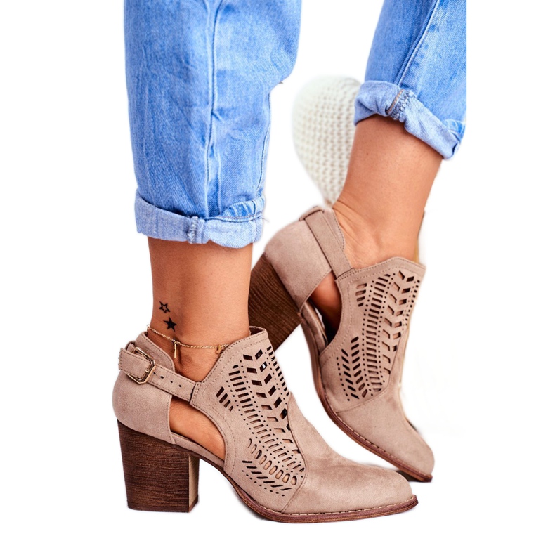 Bellucci Women's Boots with a Cut-Out Spring Beige Velluci 2