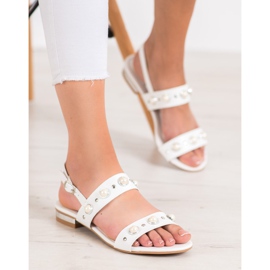 Kylie Comfortable flat sandals white 2