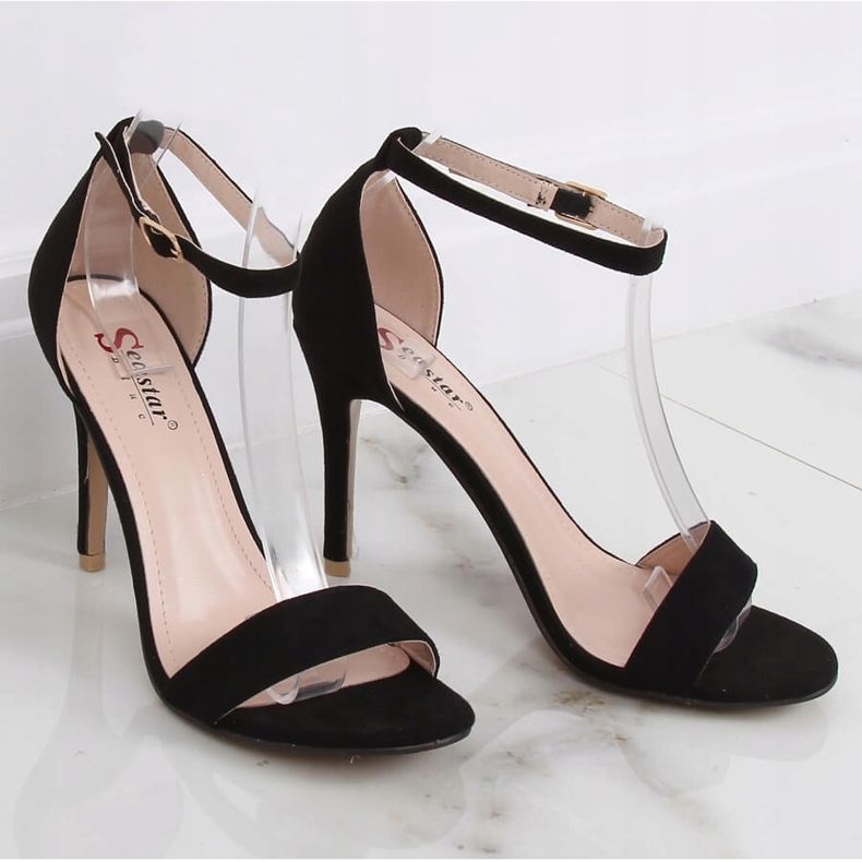 Black GG-86P Black sandals on a pin 1