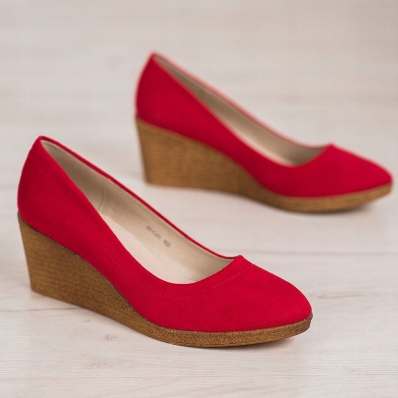 Goodin Suede Wedge Pumps red 1