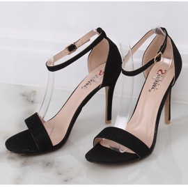 Black GG-85P Black sandals on a pin 1