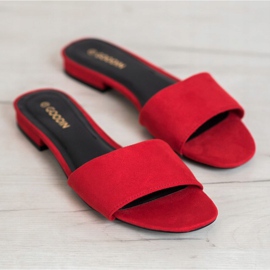 Goodin Flip-flops on a flat heel red 2