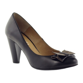 Kotyl Classic leather pumps with a bow 1307 Black Catyl 1