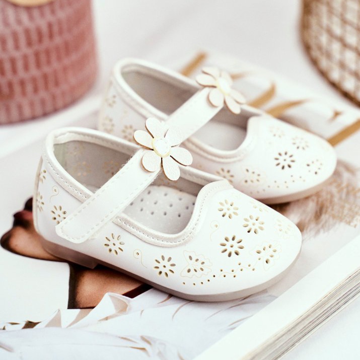 Apawwa Children's ballerinas on Velcro Kwiatuszek White Flored 1
