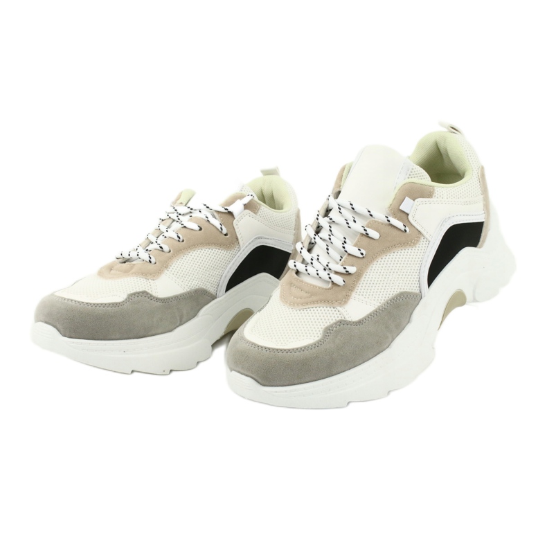 SEA Women's Sport Shoes Sneakers White and Beige Mindanao brown black grey 3