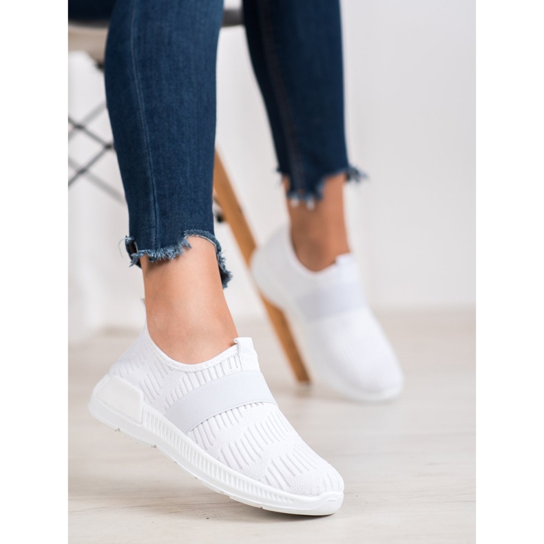 SHELOVET Slip-on Sports Shoes white 1