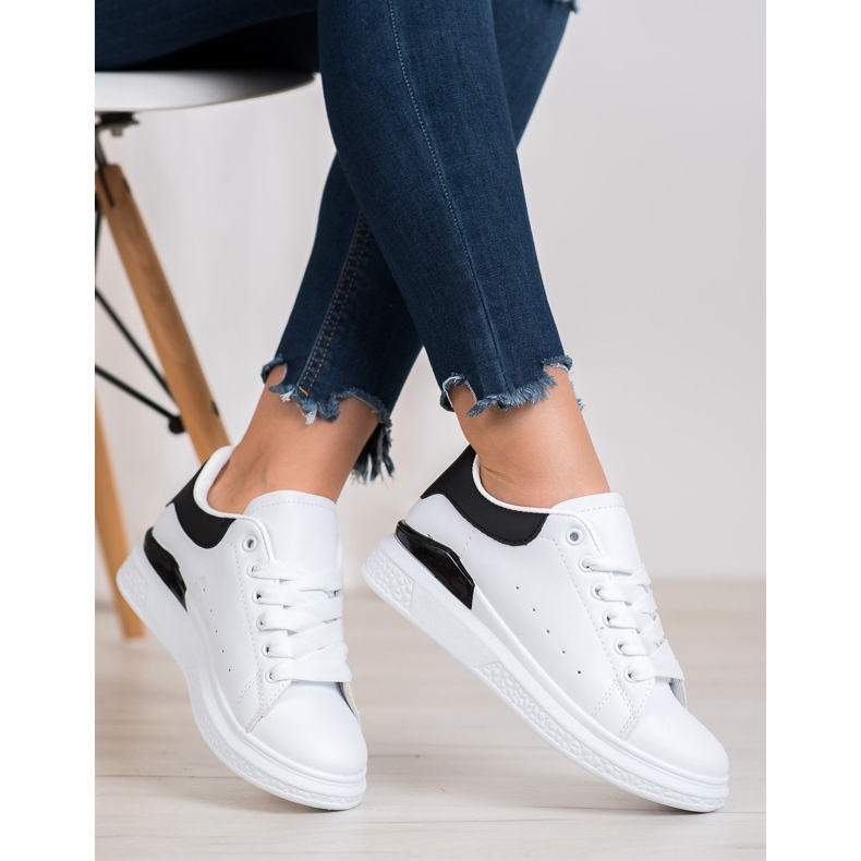 SHELOVET Fashionable Sports Shoes white 1