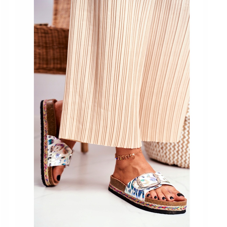 Women's Slippers Big Star Metallic Pattern DD274127 white 2