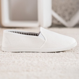 SHELOVET Comfortable Slip-On Sneakers white 1