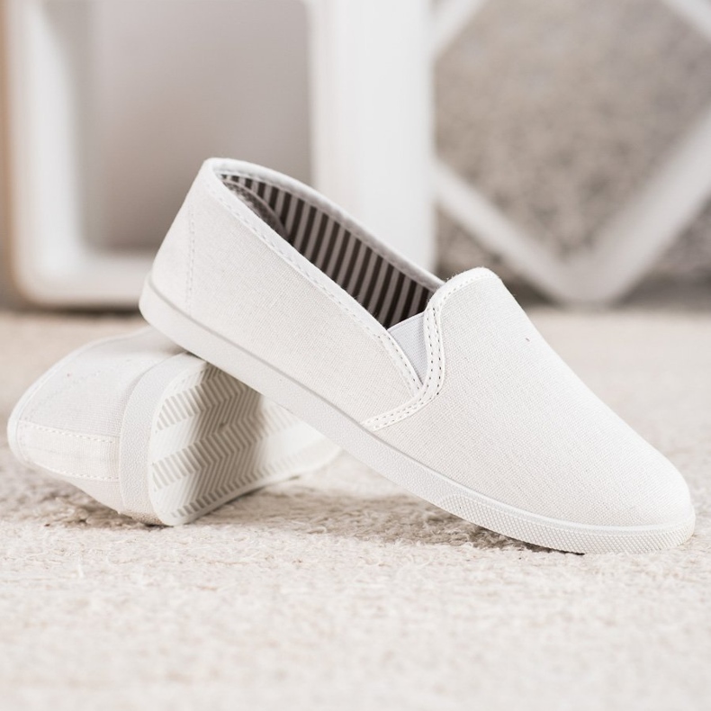 SHELOVET Comfortable Slip-On Sneakers white 2