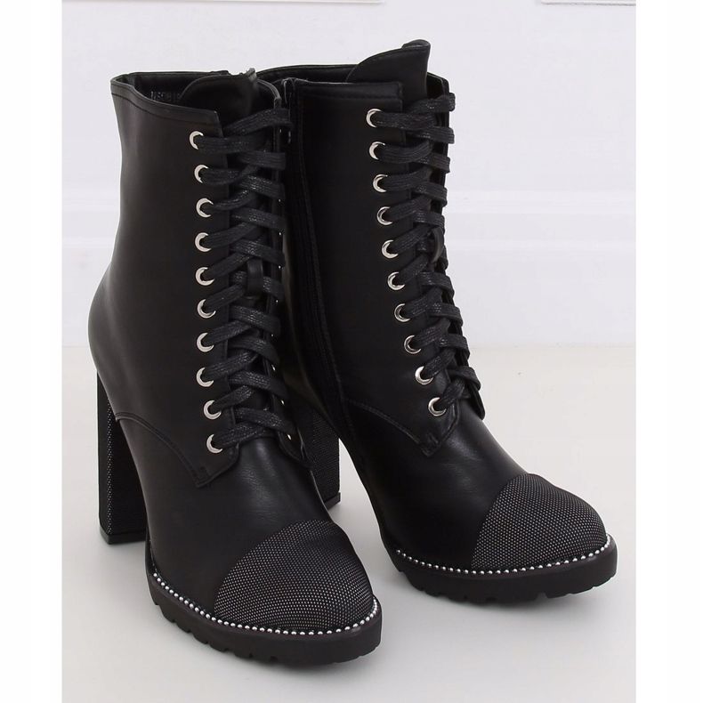 Black lace-up boots with high heels NS081 Black 1