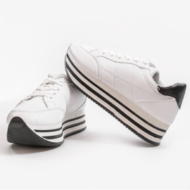 White fashionable women's sports shoes 230-3 1