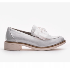 Black slip-on shoes with a RS-WED2 bow silver grey 1