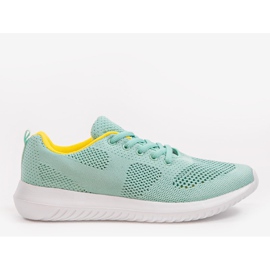 Green openwork sports shoes T101-9 1