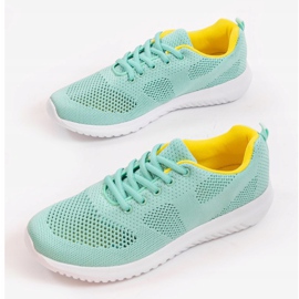 Green openwork sports shoes T101-9 2